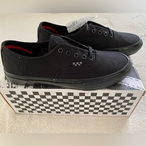 Vans Skate Authetics All Black Size 10
